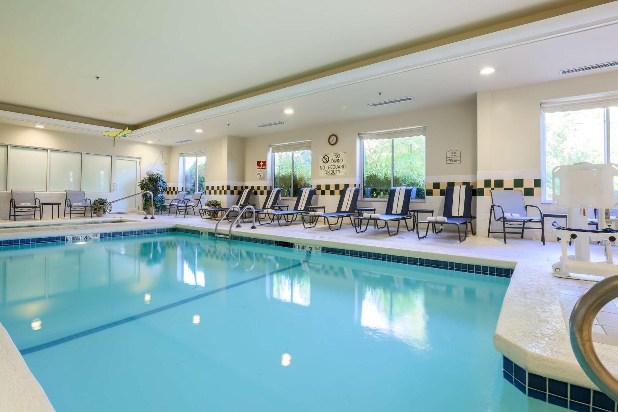 Hilton Garden Hotel 3*